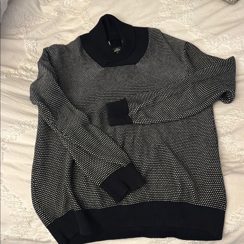 Men's Black and White Sweater
